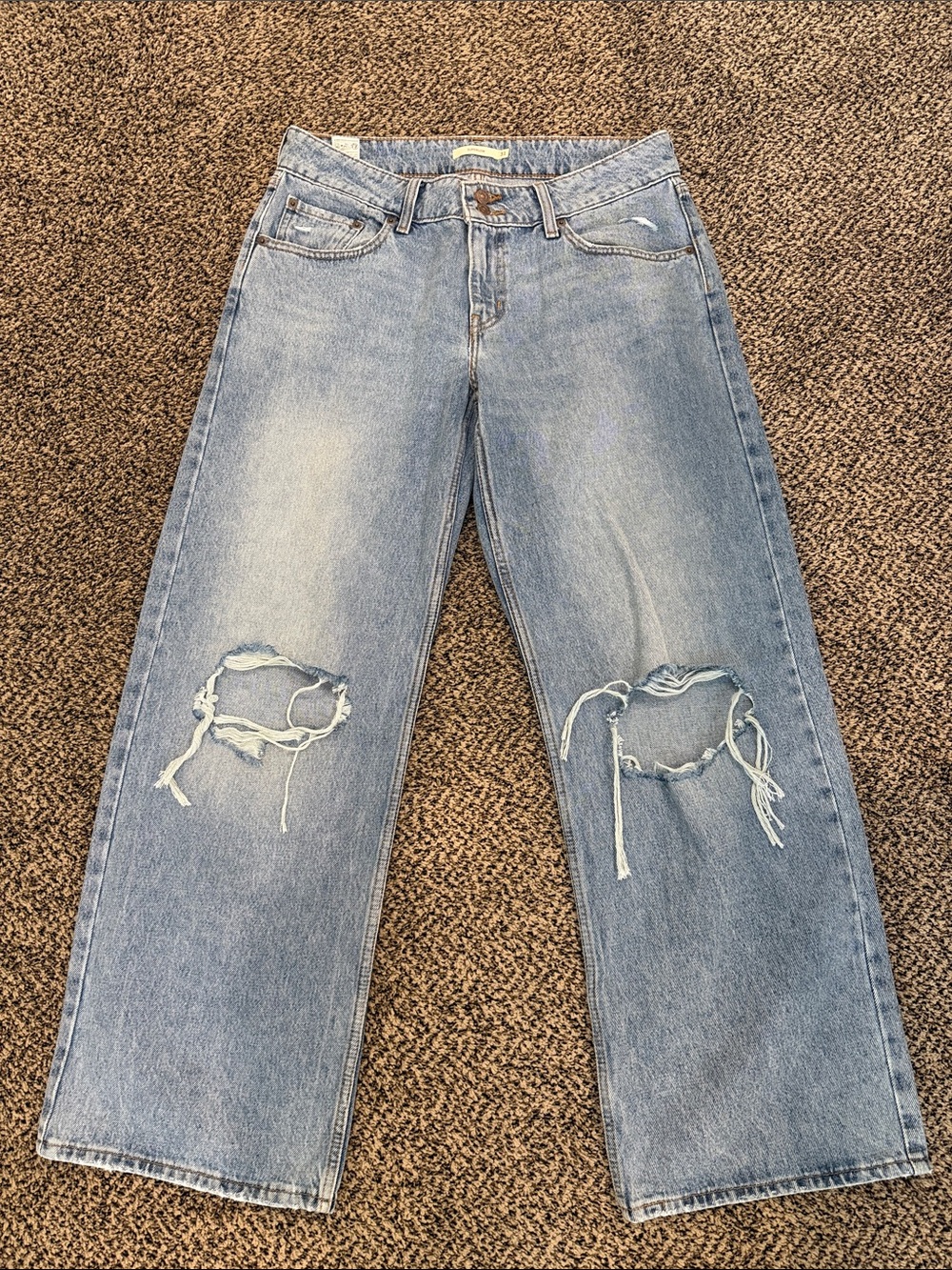 Levi’s Light Blue low rise Distressed Wide-Leg Women’s Jeans